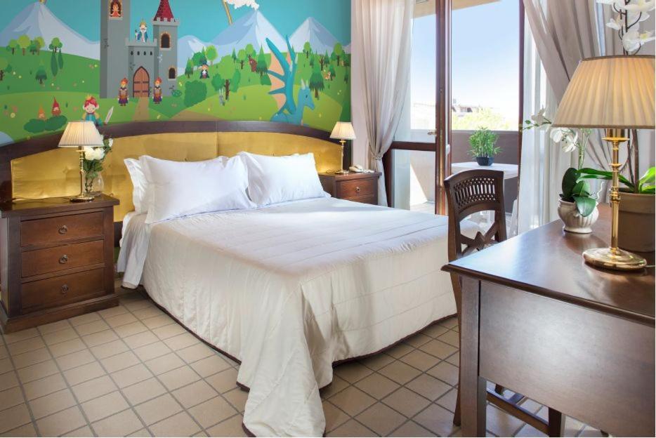 Hotel Fabilia Family 4*